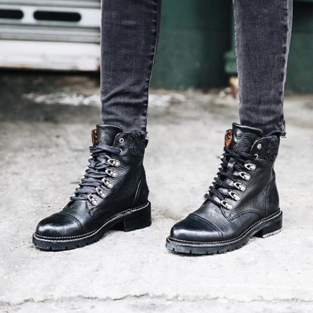 Pre-loved Frye Boots Samantha Hiker Black Leather Lace-Up